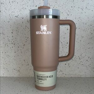 Stanley Quencher H2.0 Tumbler in Tan